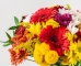 Arranjo Grande de Flores do Campo Coloridas em Vaso