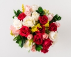 Buquê com 24 Rosas de Três Cores