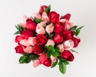 Buquê com 32 Rosas de Duas Cores